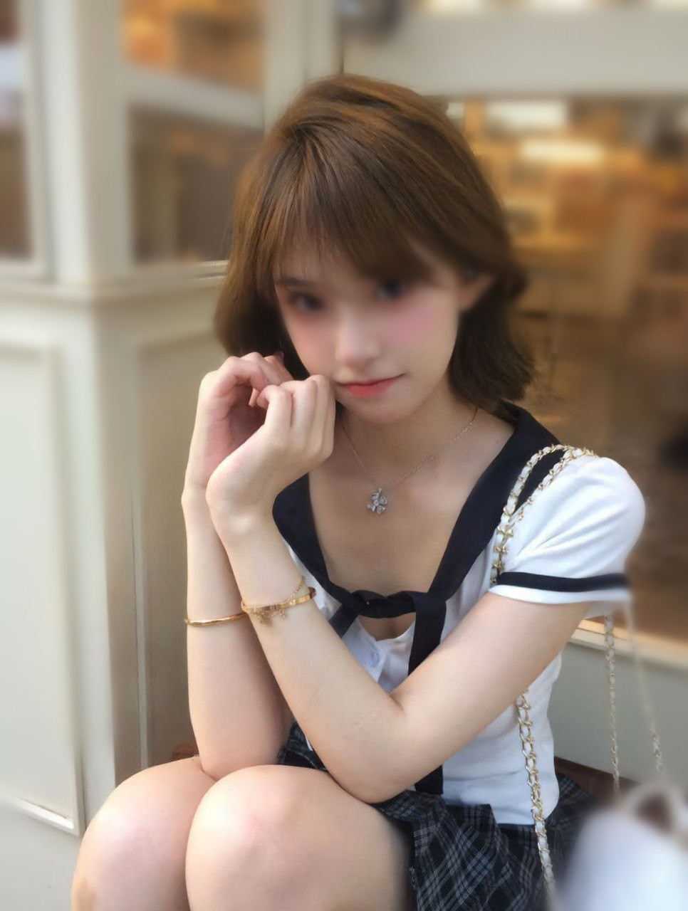m..jpg