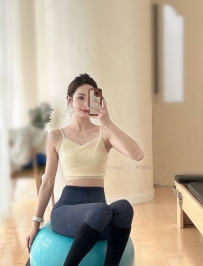 🌸158cmの透き通る肌、制服からあふれるCカップ。