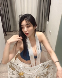 🌸  胸、見えそうで見えないのって、男の子はドキドキするんでしょ？